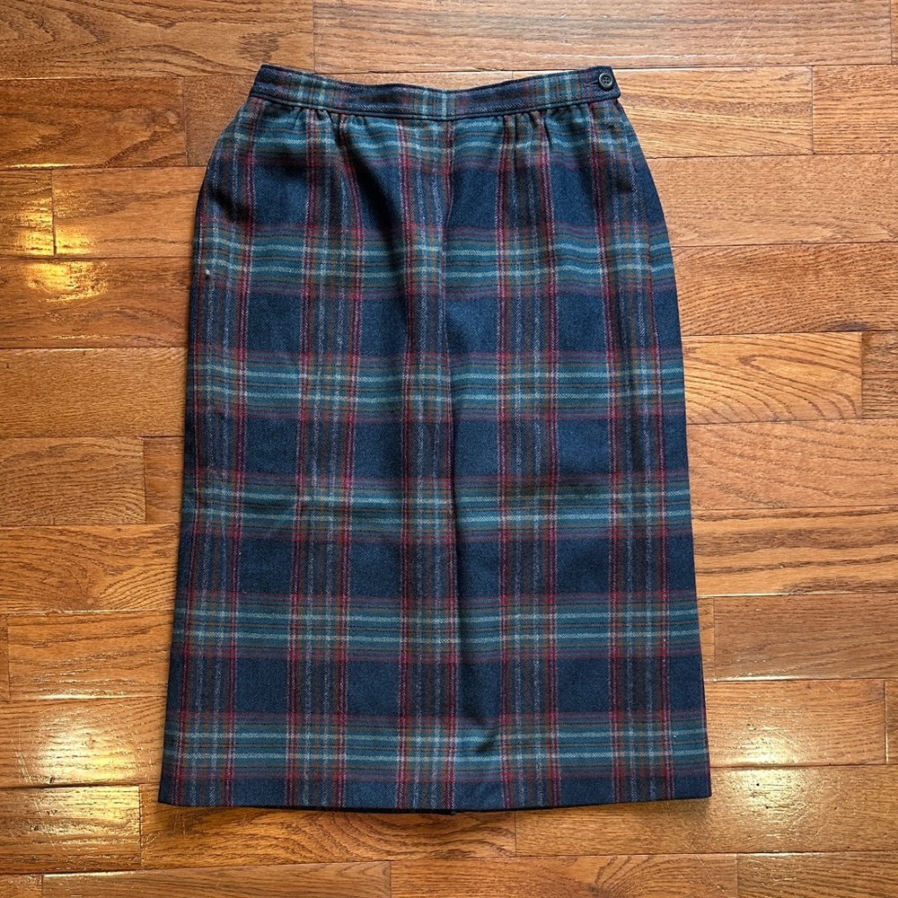 Vintage Pendleton Plaid Pencil Skirt in Blue and Red